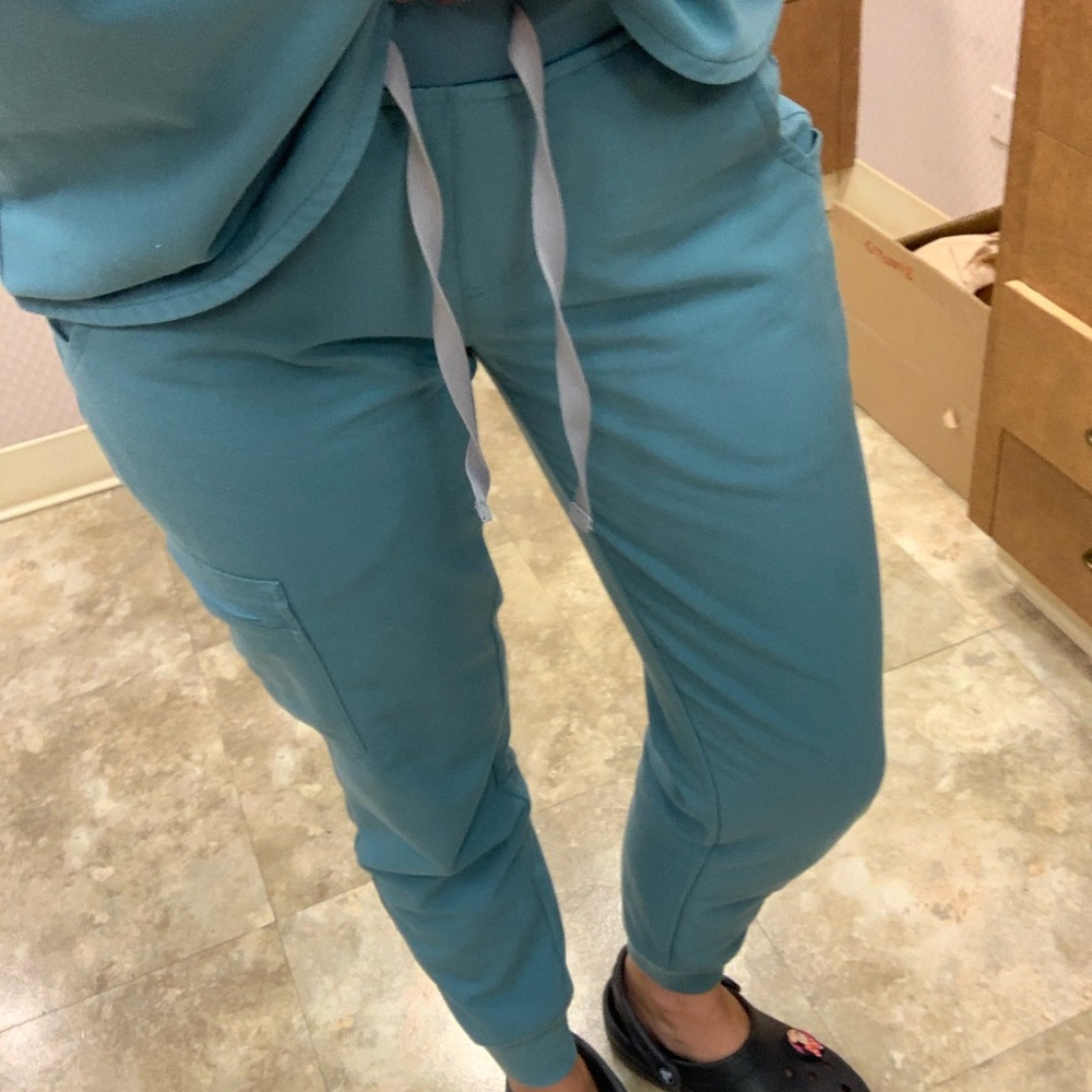 Wear Figs Scrub Set